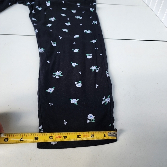 Old Navy Jumpsuit Woman’s Black White Floral Short Sleeve Viscose Sz S - Picture 14 of 16